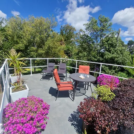 Apartment Blue Hills Luxury Apartment, Bay Front With Parking Falmouth