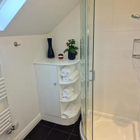Blue Hills Luxury Apartment, Bay Front With Parking Falmouth